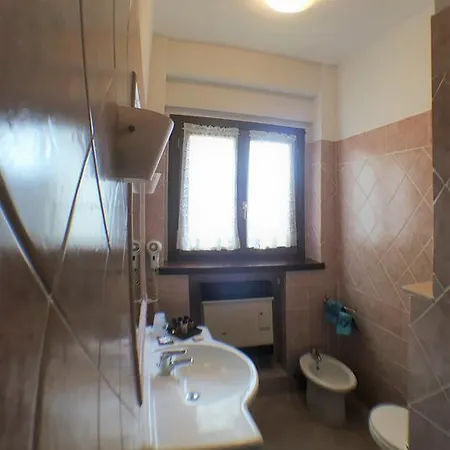 Enzo Lettings Hotel